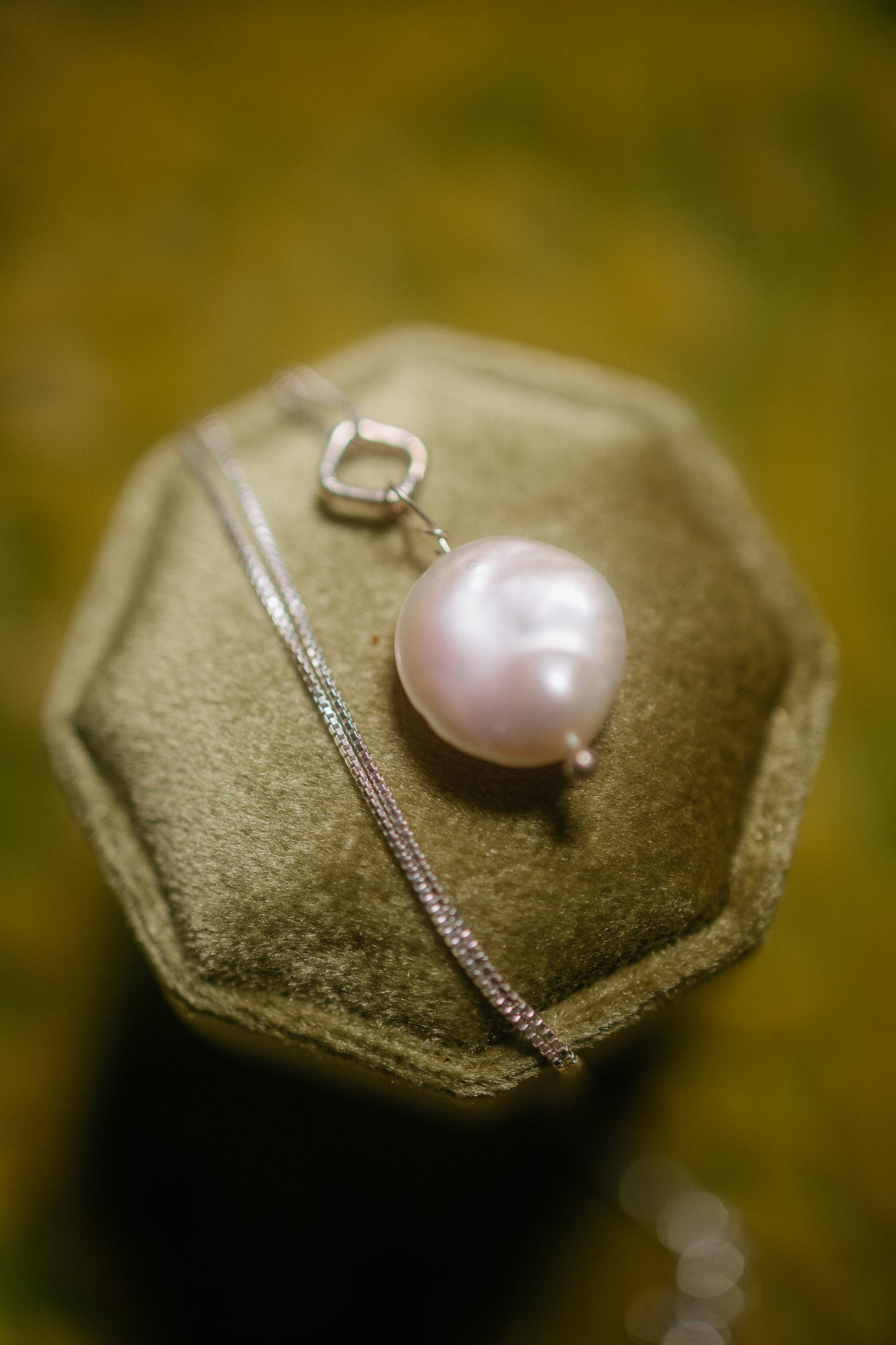 Sterling Silver Vintage Baroque Pearl Pendant Necklace