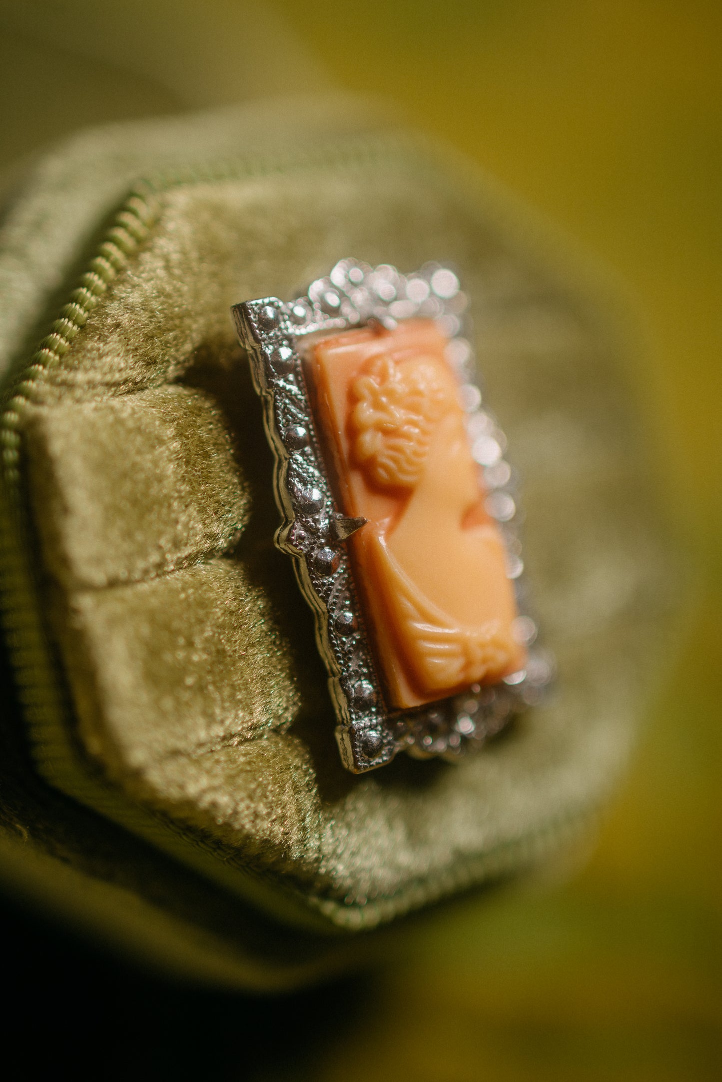 Vintage Uncas Celluloid Cameo Ring Size 6