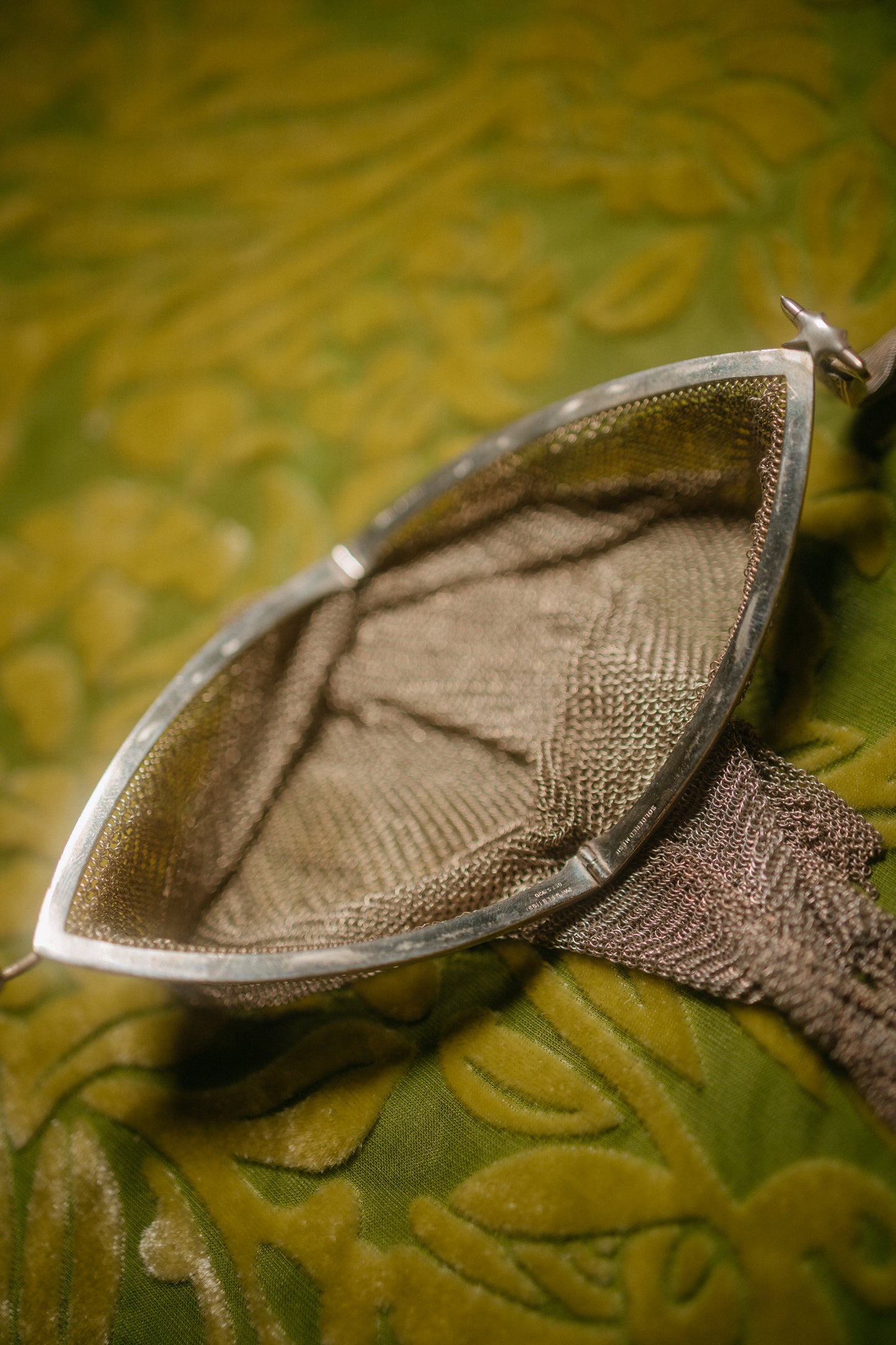 Whiting & Davis Art Deco Cathedral Frame Mesh Purse